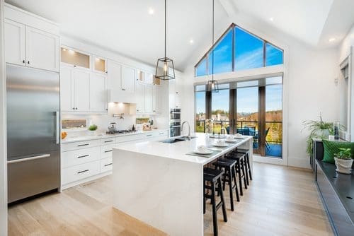 Staged kitchen photo for attracting new drinkers post